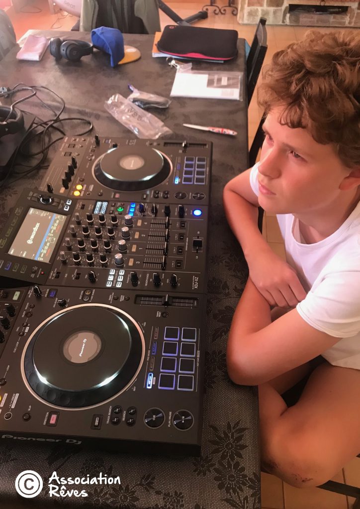 Benjamin – platines de DJ - Association Rêves