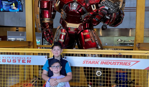 Kylian  a séjourné au parc Disneyland Paris