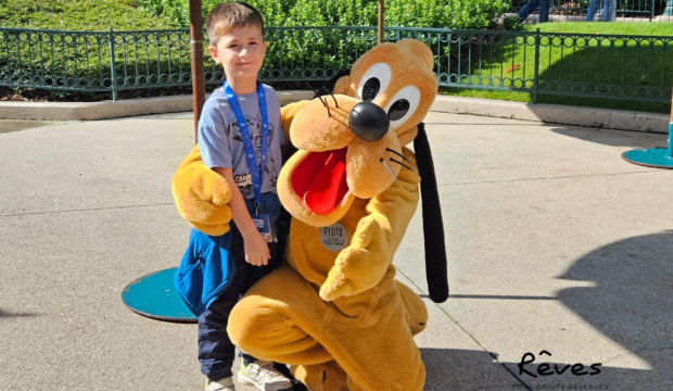 Clément  a fait un séjour à Disneyland Paris