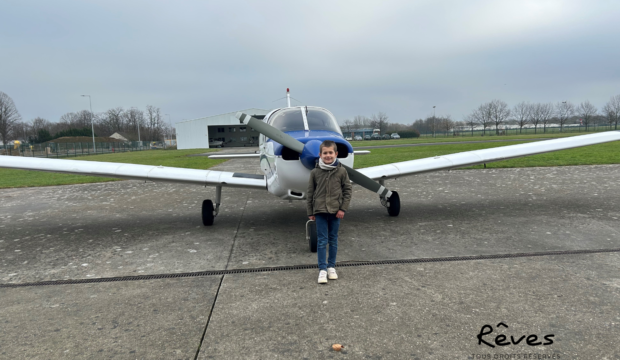 Cyrille a volé à bord d'un avion en tant que copilote